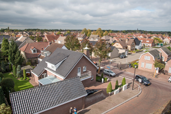 De gemeenteraad van de gemeente Rucphen heeft besloten tot vaststelling van de Huisvestingsverordening 2024-2028. Met deze verordening wordt voorrang voor lokale en urgent woningzoekenden op betaalbare woonruimten uitgebreid. De beleidsregel trad op 23 september 2024 in werking en is voor een periode van vier jaar van kracht.

De Huisvestingsverordening is tijdens kantooruren in te zien op het gemeentehuis en daarnaast online te raadplegen via het gemeenteblad.